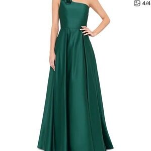 Blondie Nites Emerald One-Shoulder Maxi Dress